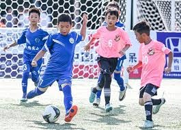 从马球王到马领队，曾两度称王，也曾停赛五场